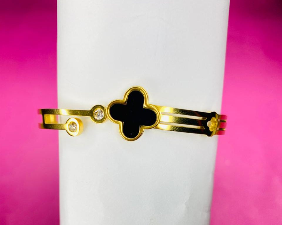 Stainless Steel black Clover Bracelet