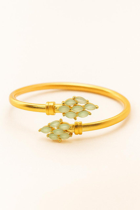 Golden opal bracelet
