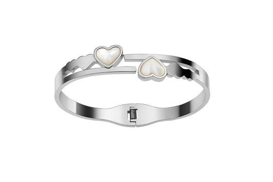 Silver bracelet with heart-shaped charms